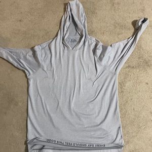 Vineyard vines performance hoodie. Men’s large